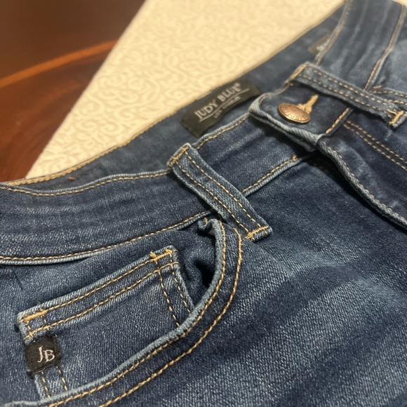 Judy Blue Jeans 1/25 Skinny Fit Mid Rise Distress Raw Hem Denim ClassicCore - Picture 5 of 8